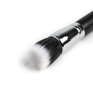 Bebella - NG318 Duo Fiber Foundation Brush - BEAUTY CREATIONS