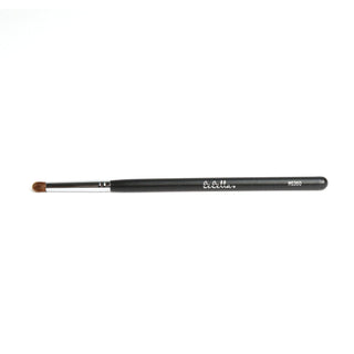 Bebella - NG350 Detailed Pointed Crease Brush - BEAUTY CREATIONS