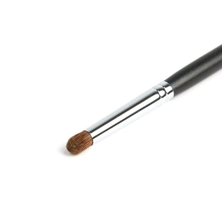 Bebella - NG350 Detailed Pointed Crease Brush - BEAUTY CREATIONS